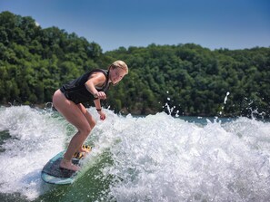 Boating - Timber Pointe Resort (Jamestown)