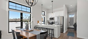 Egg Harbor Condo- new build, indoor pool and gym