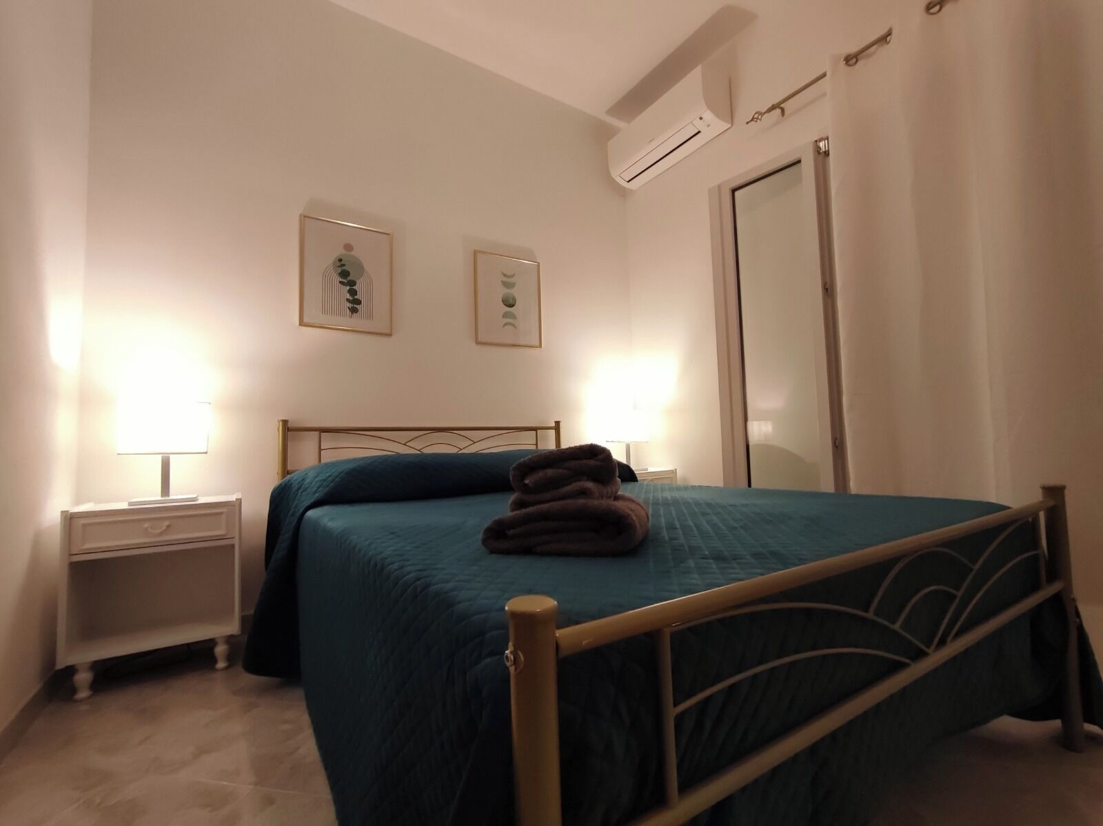 1 chambre, coffres-forts dans les chambres, bureau