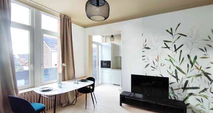 Cozy 1-bedroom apartment in wonderful Saint-Ghislain with WiFi