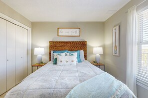1 dormitorio, tabla de planchar con plancha, Internet y ropa de cama