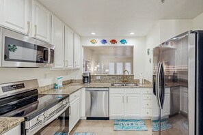Fridge, microwave, oven, stovetop - Bethany Bay First-Floor Condo with Pool, Tennis Court, & on site golf (Ocean View)