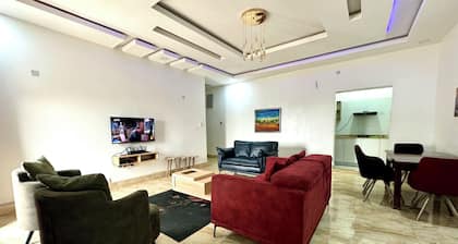 CLEAN 2BEDROOM FLAT at UTAKO ABUJA. 24hrs LIT with AC, WIFI & KITCHEN