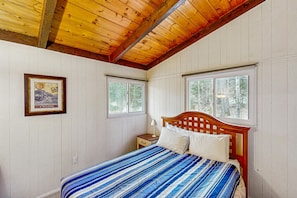 4 soveværelser, strygejern/strygebræt, internetforbindelse, sengetøj