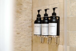 Unclassified image, 3 of 28, button