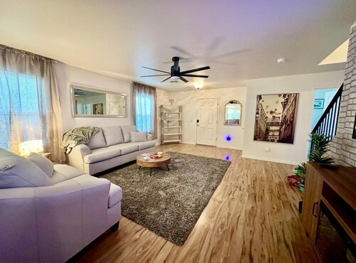 3-bedroom spacious Tucson home, newly remodeled kitchen