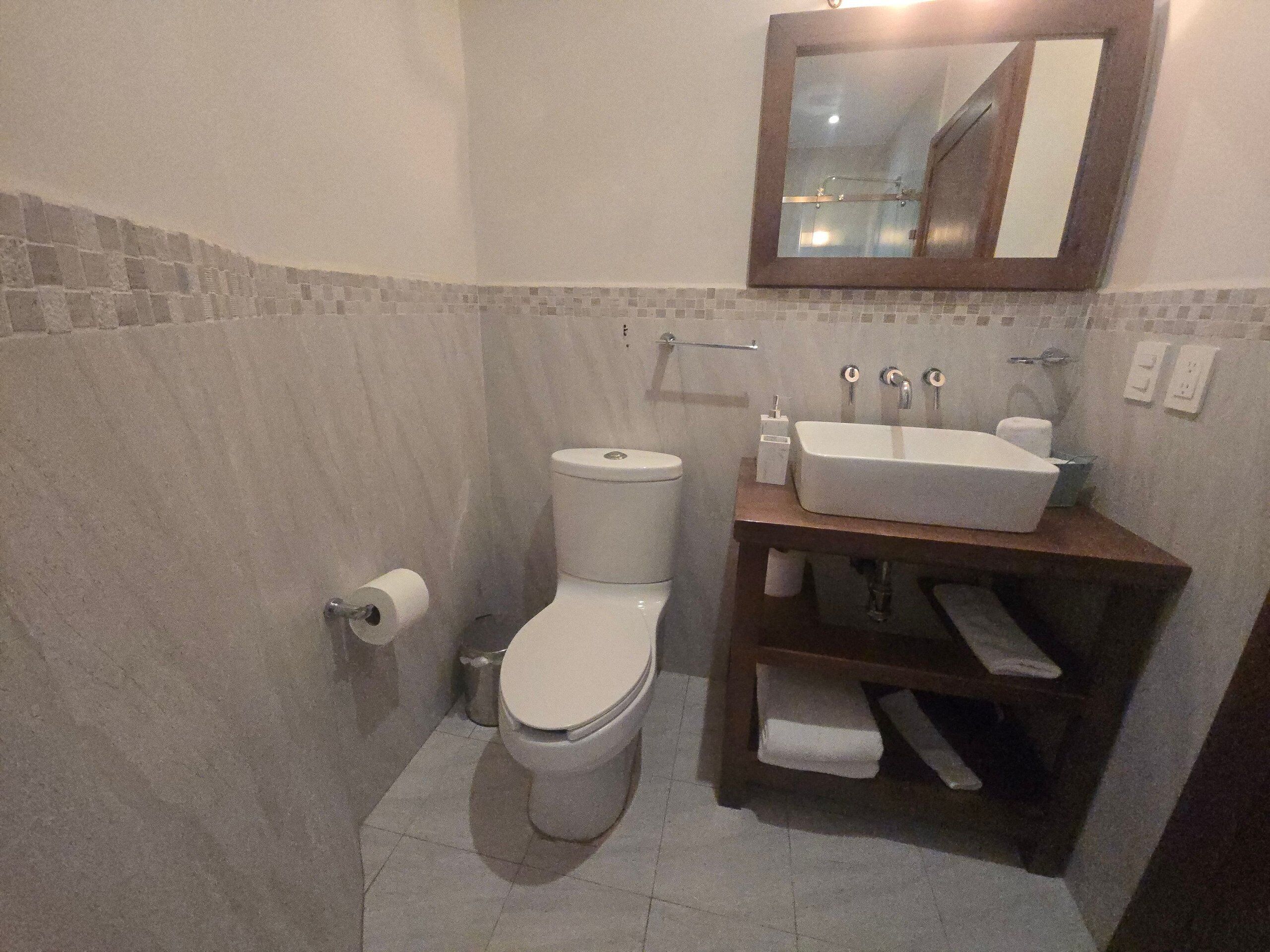 Apartment | Bathroom