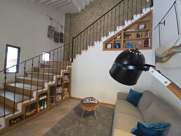 Basic Apartment | Interior