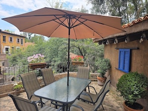 Basic-Apartment | Speisen im Freien