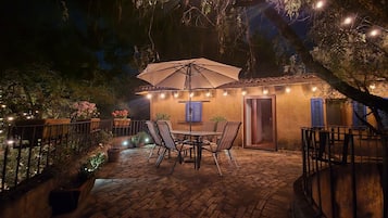 Basic Apartment | Terrace/patio