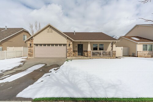 SnowBasin, Breakfast, Pets, Massage, BBQ, 30+