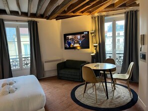 1 bedroom, iron/ironing board, WiFi, bed sheets - Cosy Studio at Saint Germain - 3 (Paris)