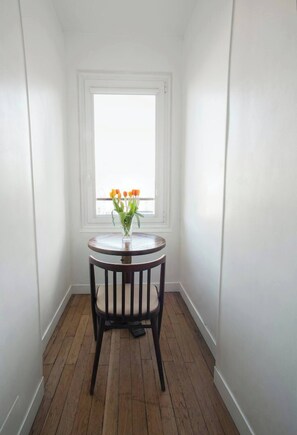 Dining - Homey Apartment at Invalides (Paris)