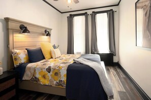 2 bedrooms, iron/ironing board, travel cot, WiFi