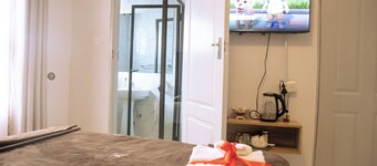 Spacious 4-Bed Self-Catering Apartment in Masvingo – Ideal for Families & Groups