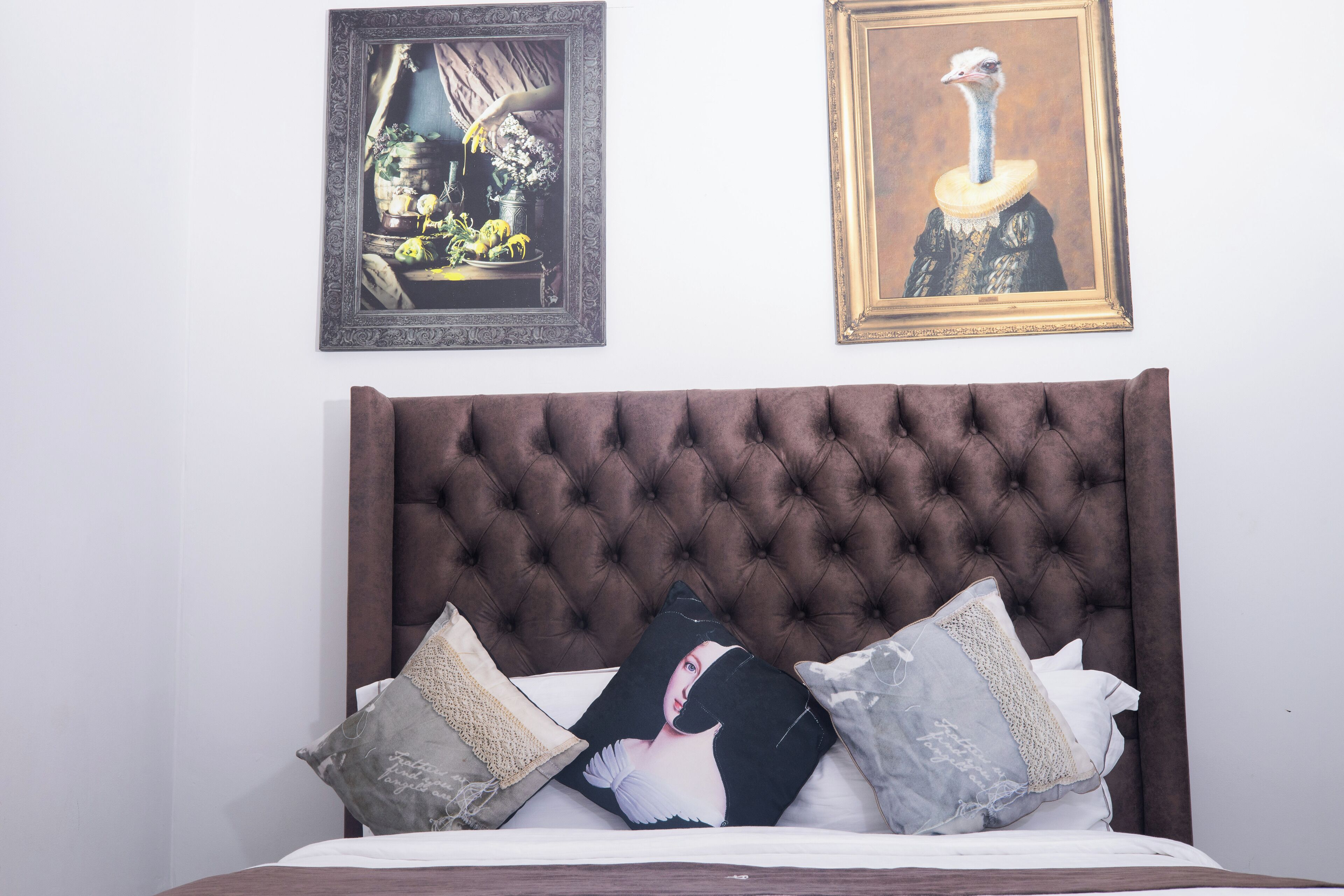 3 Schlafzimmer, Schreibtisch, Bügeleisen/Bügelbrett, Reisekinderbett