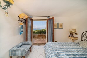 7 bedrooms, iron/ironing board, free WiFi, bed sheets - Villa Ippocampo by Wonderful Italy (Olbia)