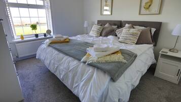 3 bedrooms, free WiFi, bed sheets