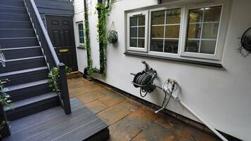 House | Property grounds