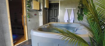 Seaside Stay in Saltburn-by-the-sea Hot Tub/sauna