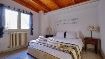 1 Schlafzimmer, Bügeleisen/Bügelbrett, Reisekinderbett, kostenloses WLAN