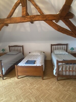 3 chambres, draps fournis