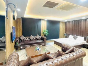 1 bedroom, iron/ironing board, WiFi, bed sheets - Furnished Studio Apartment in Lahore - Gold Crest Mall and Residences - DHA (Lahore)