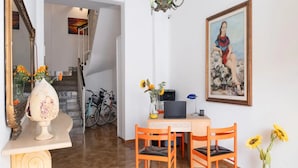 Room, 1 Bedroom, Smoking, Patio | Dining room - Room-azzurro Room Vista Mare b&b Controv (Porto Cesareo)