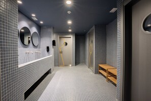 Shower, towels - Lemonade Stays Santiago de Compostela (Santiago de Compostela)