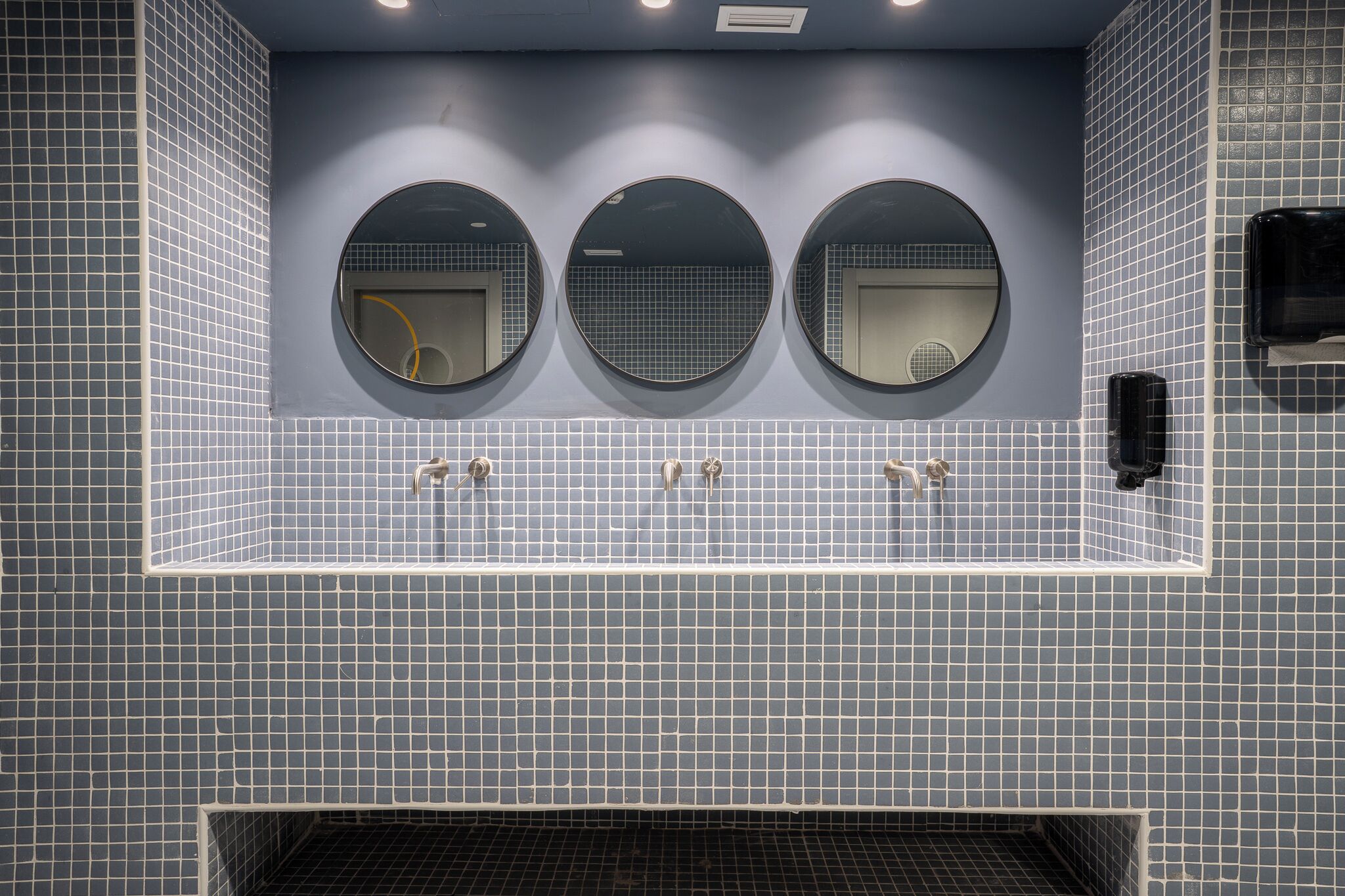 Photo - Lemonade Stays Santiago de Compostela