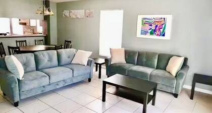 Ref 9902PF. Family villa near Disney. Pet friendly