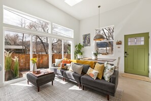 Télévision, chaîne hi-fi