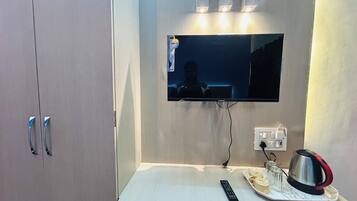 Deluxe Double Room | Memory-foam beds, desk, laptop workspace, soundproofing