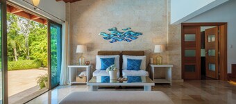 Villa Monarca- Greta location