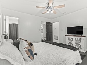 3 間睡房、書桌、熨斗/熨衫板、免費 Wi-Fi