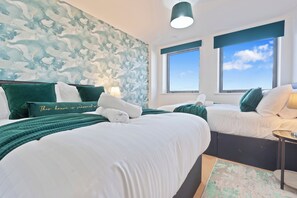 Apartment | 2 bedrooms, iron/ironing board, free WiFi, bed sheets