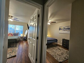 3 bedrooms, desk, iron/ironing board, travel cot