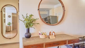 Superior Apartment, 2 Bedrooms, Balcony, City View | Living area