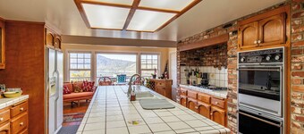 Falls Lake View     Free Night Special for Off Season and a NEW HOT TUB