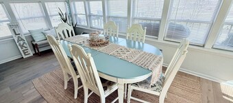 Peaceful water front retreat welcome to Sozo cabin! 