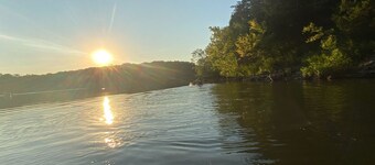 Peaceful lake retreat at the Lake of the Ozarks