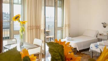 Room, 1 Bedroom, Smoking, Patio | 1 bedroom