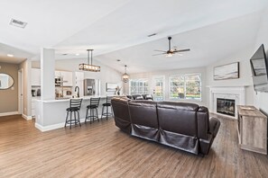 Interior - Coastal Escape in Gulf Breeze! 3BR w/ Pool, Putting Green & Fire Pit (Gulf Breeze)