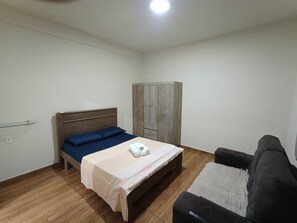 Unclassified image, 4 of 7, button - TWO-ROOM APARTMENT NEAR THE BEACH (70 meters, 1 min walk) (Tabuleiro Barra Velha)