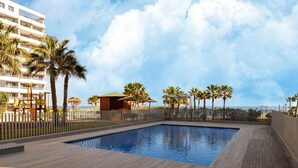 Apartment | Pool | Outdoor pool, a heated pool - Modern Coastal Gem, Torrevieja (Orihuela)