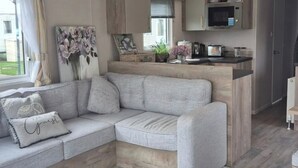 Cabin | Living area - 3br-sleeps8-parking-pool-prime Location (Holywell)