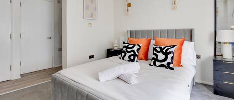 1 bedroom, iron/ironing board, travel cot, free WiFi