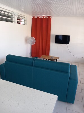 Living area - Source bis sea and hot water (Bouillante)