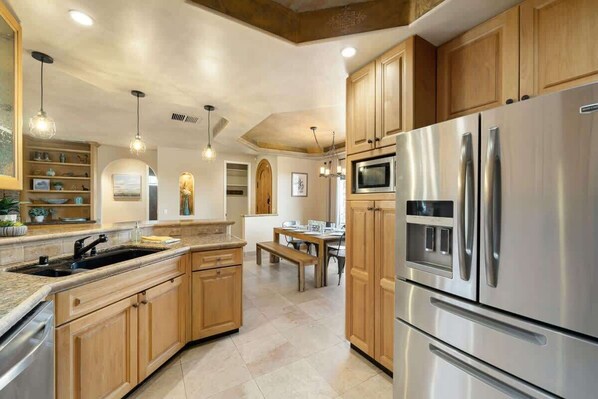 Coffee/tea maker, fridge, microwave, oven