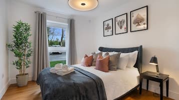 Desk, iron/ironing board, travel cot, free WiFi